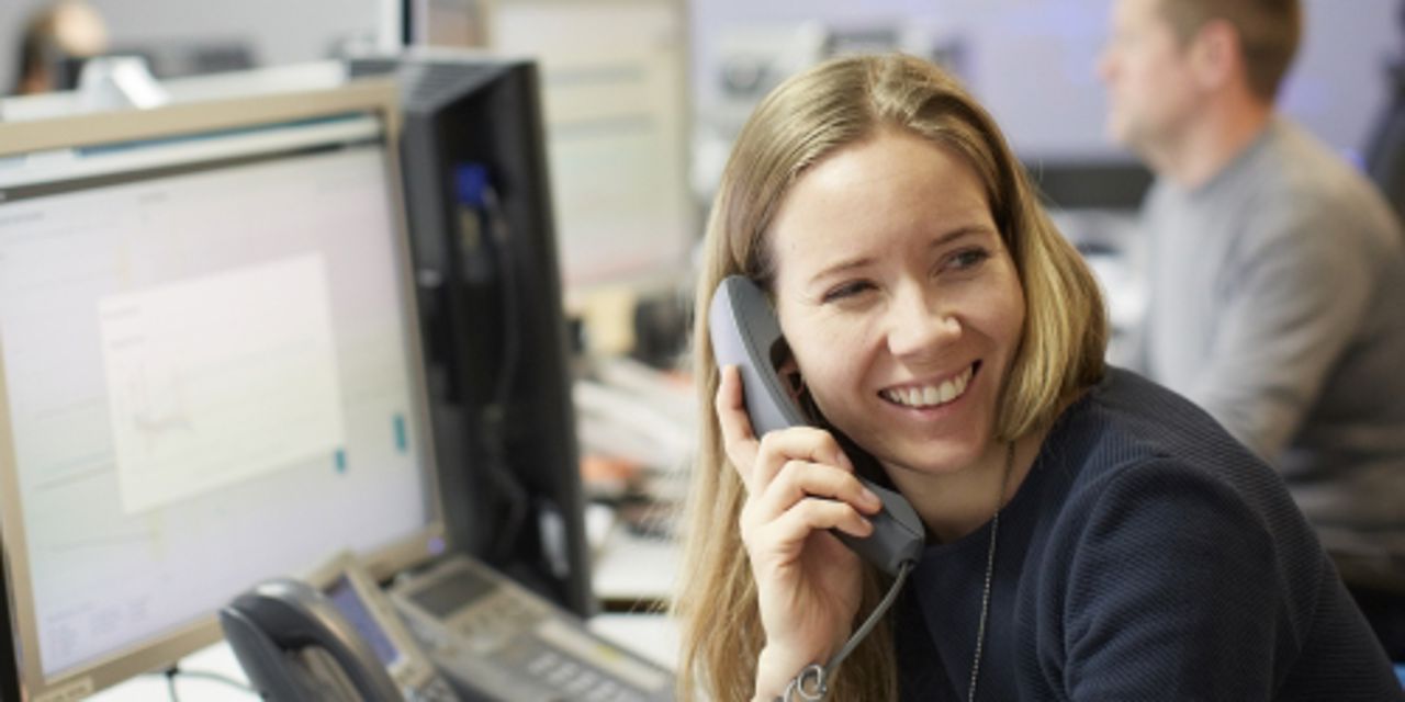 Female Statkraft employee on the phone